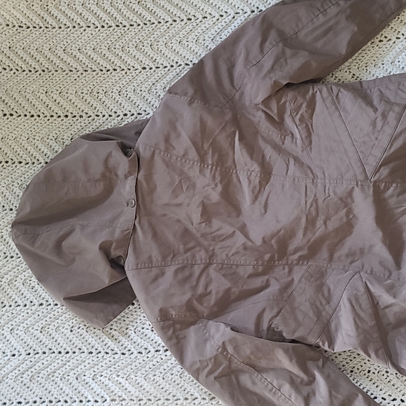 Coldwater Creek green / gray / brown coat. Removable hood and liner. Medium. - Picture 5 of 10